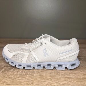 On Cloud 5 Women’s Running Shoes White Chambray | Size 8.5